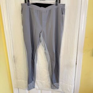 Lululemon Athletica Gray Sweatpants for Versatile Comfort